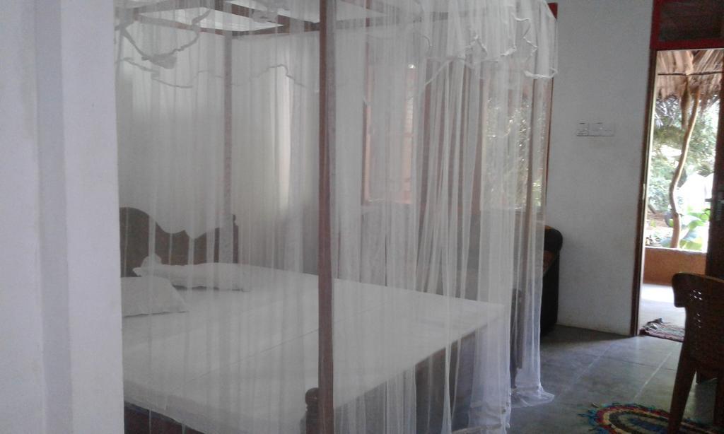 Hotel Sea Breeze Garden Tangalle Esterno foto